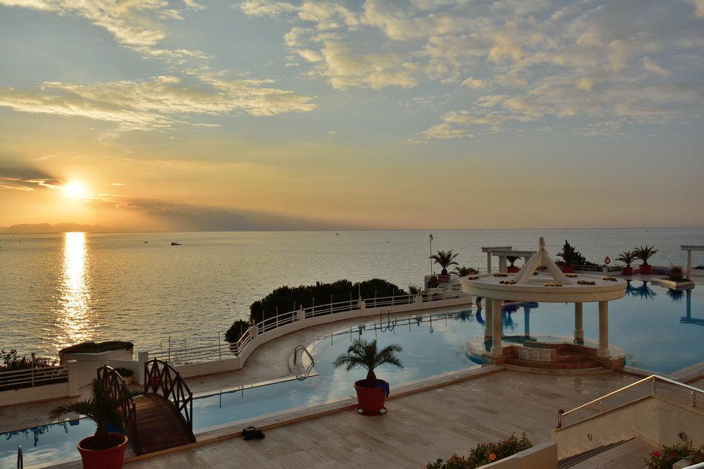 Resort Korumar Deluxe Kusadası